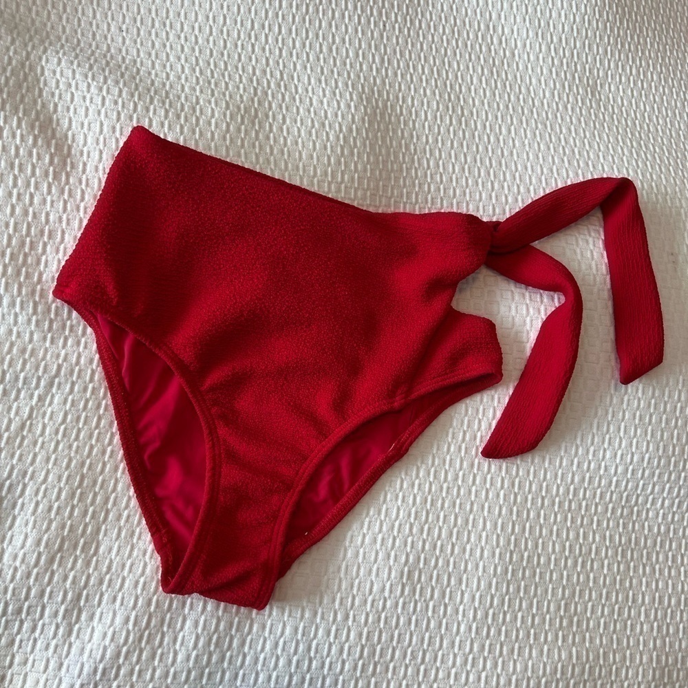 Suboo Giselle Cut Out High Waisted Bottoms In Red - Picture 6 of 16